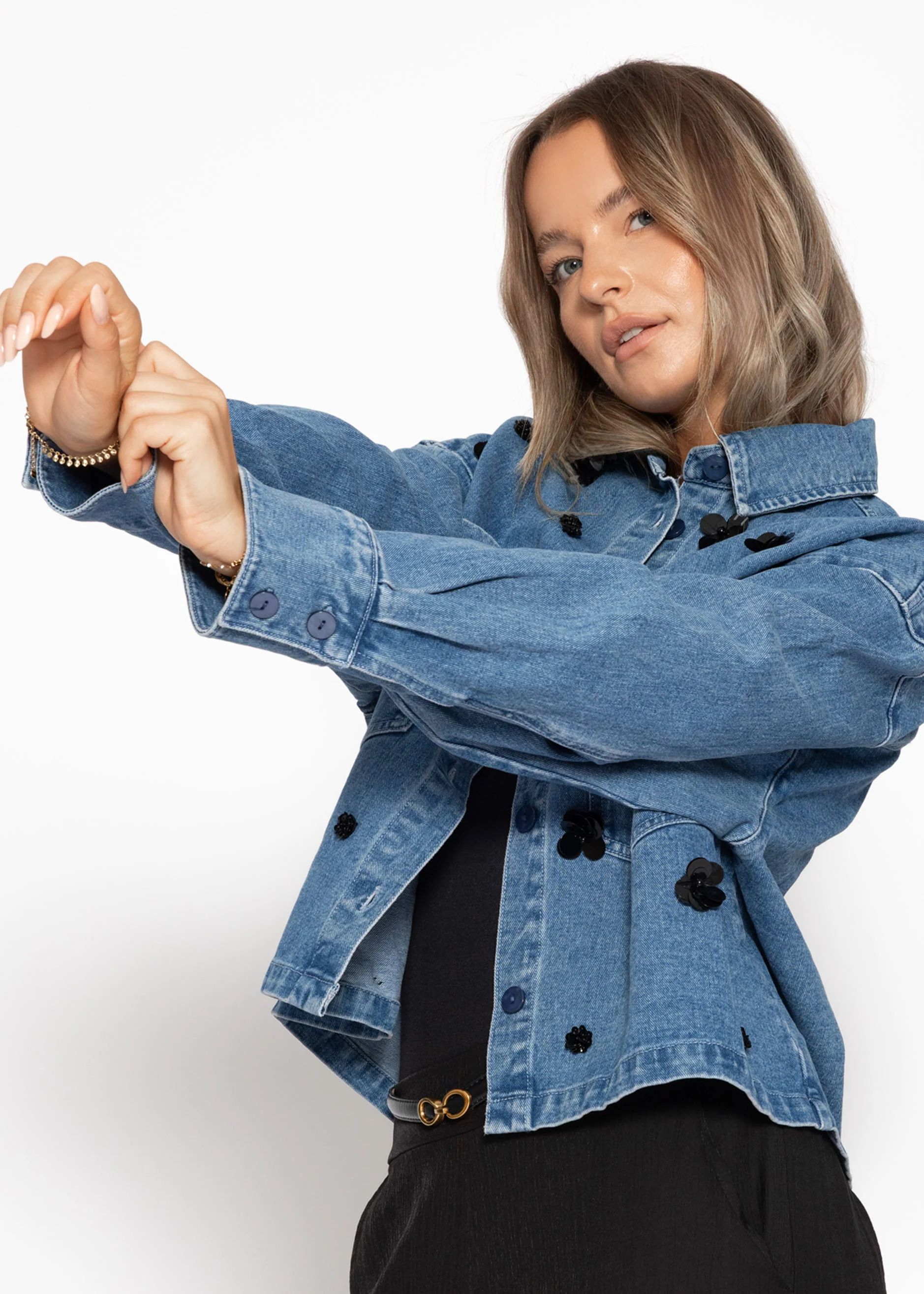 Denim jacket with floral appliqués - blue - Image 4