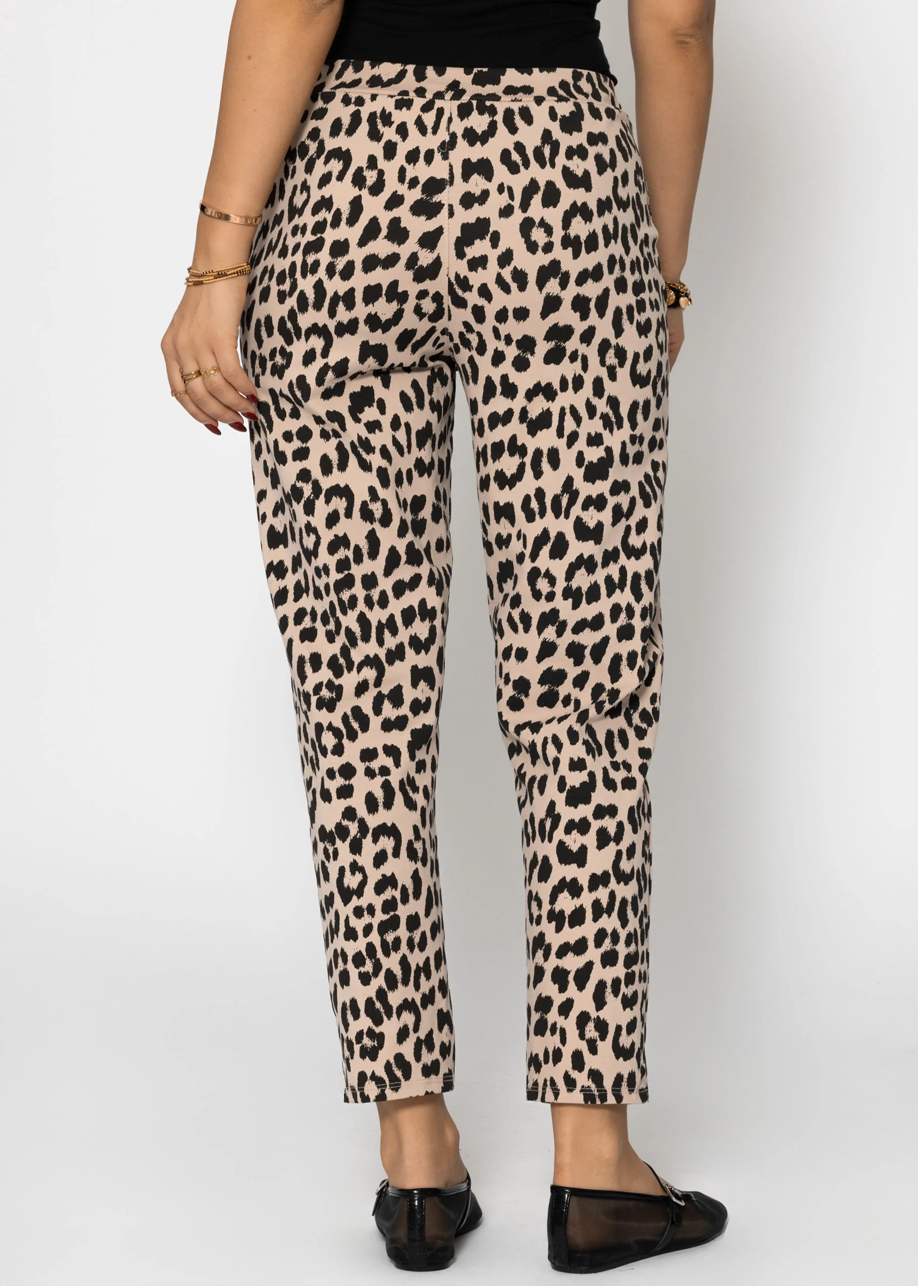 Jersey chinos in leo print - beige - Image 6