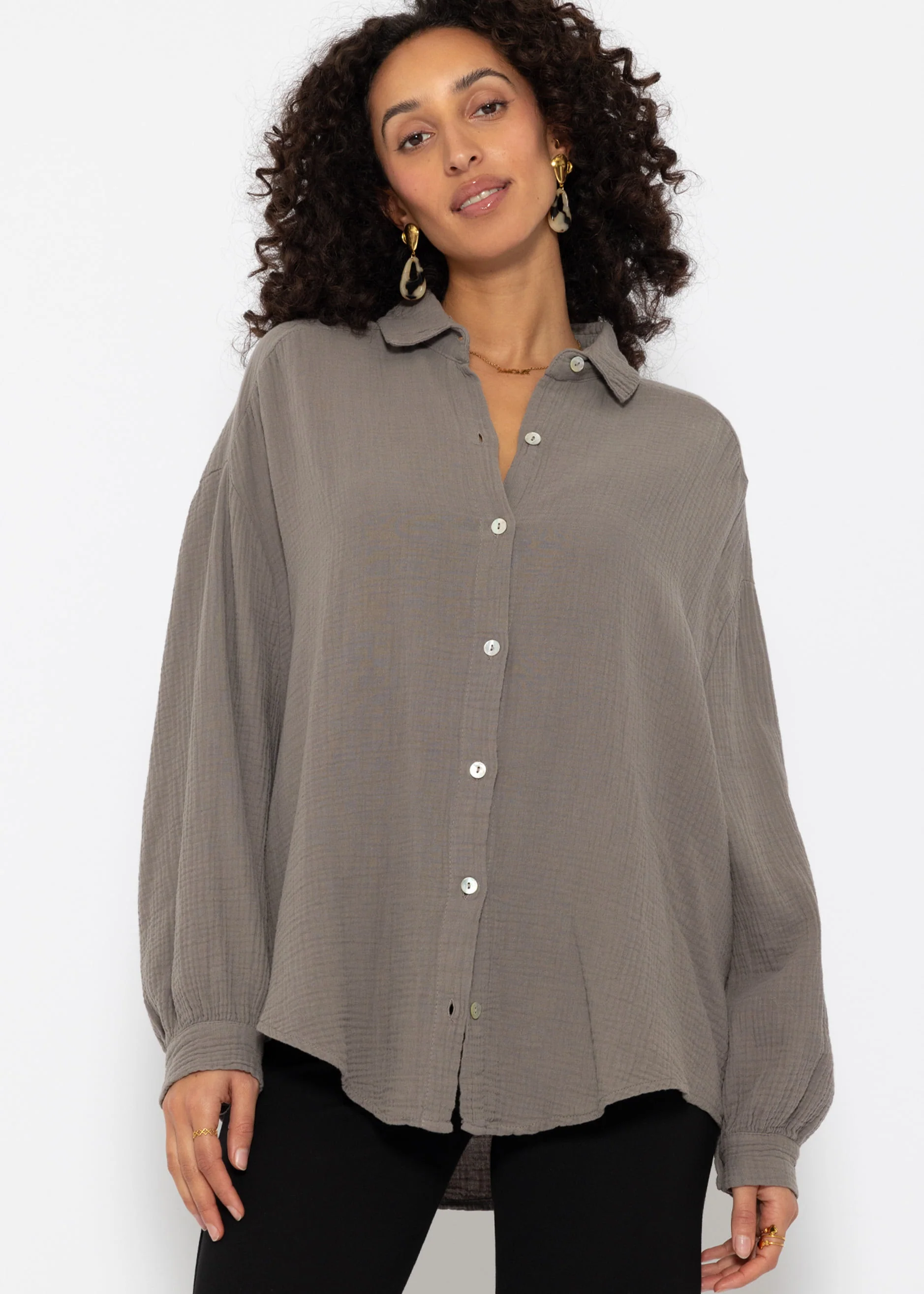Muslin blouse oversize, short, taupe - Image 3
