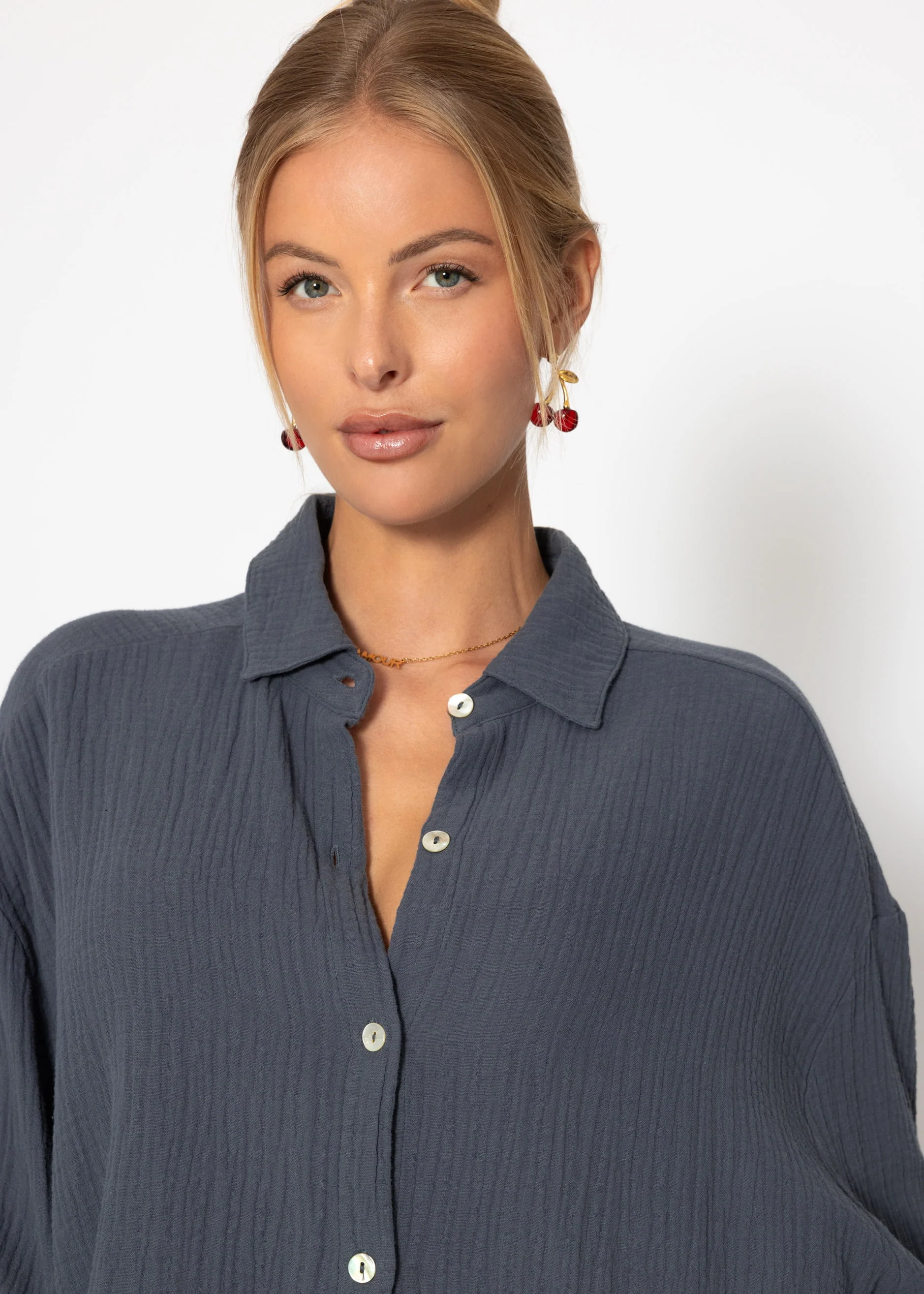 Muslin blouse oversize, short, dark grey - Image 6