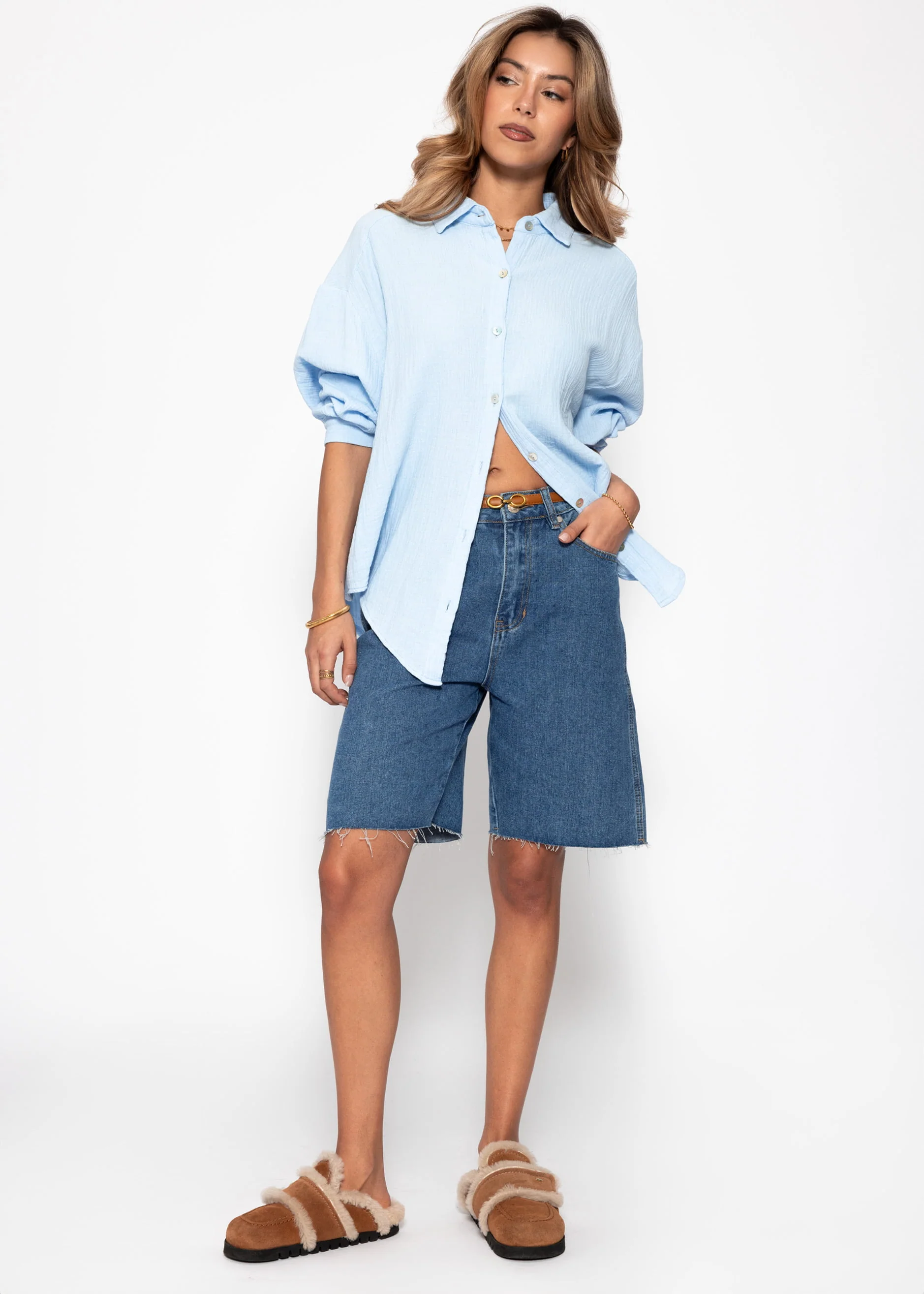 Muslin blouse oversize, short, light blue - Image 4