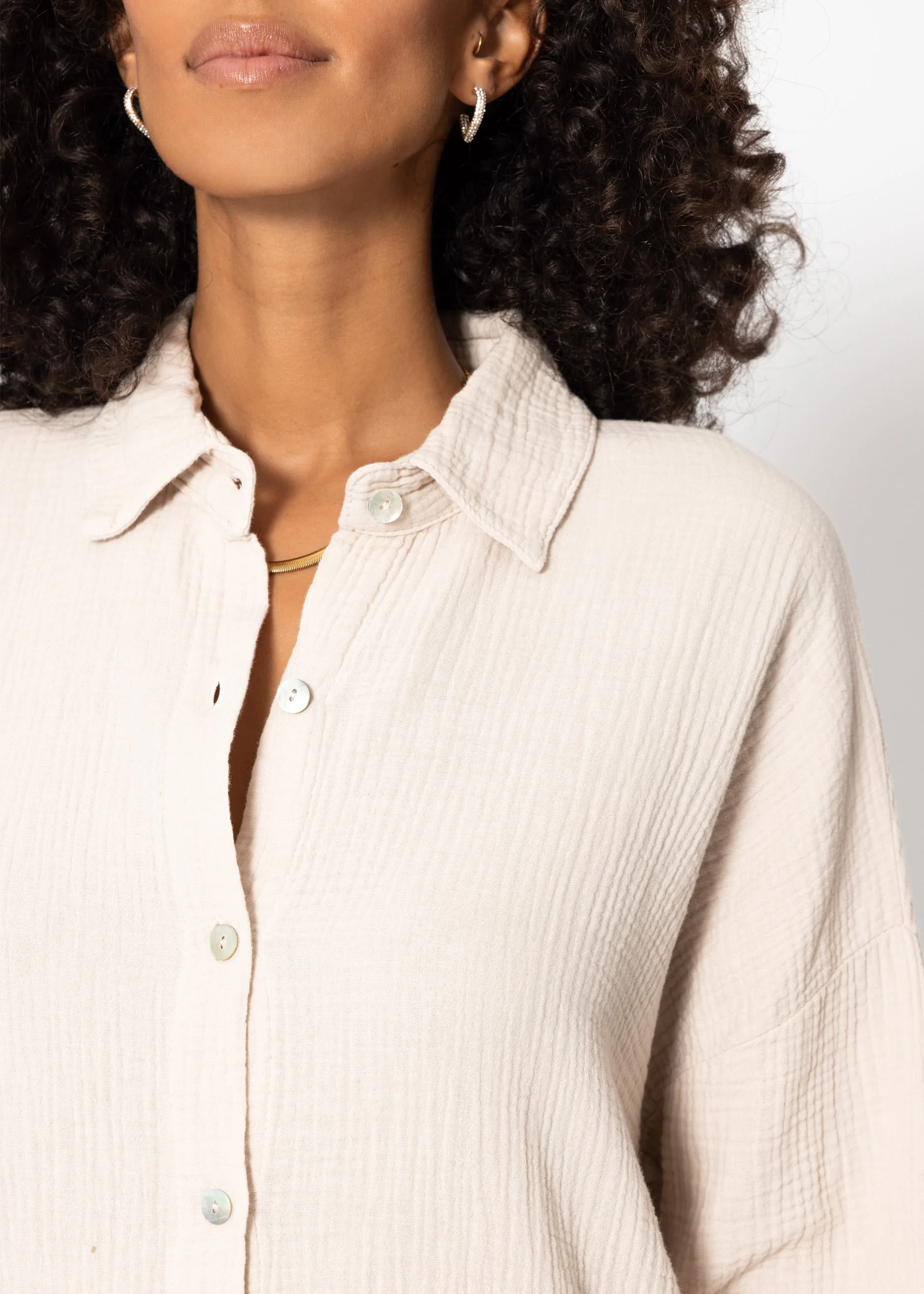 Muslin blouse in regular fit - beige - Image 6